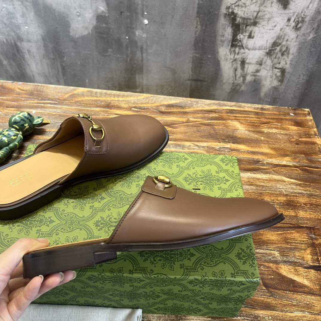 Gucci 新款男士马衔扣拖鞋