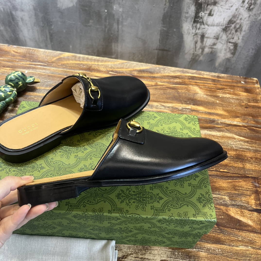 Gucci 新款男士马衔扣拖鞋