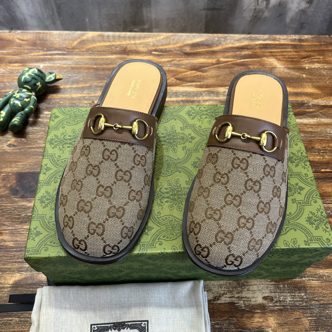 Gucci 新款男士马衔扣拖鞋