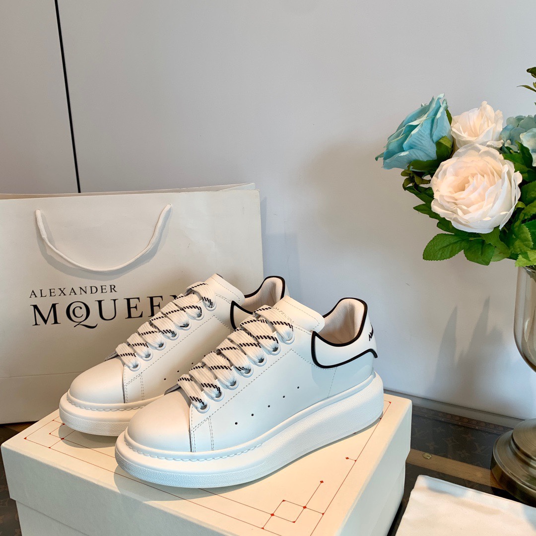 Roger Vivier Haute Couture Haute Couture Ready-to-Wear Clothing Dress 2