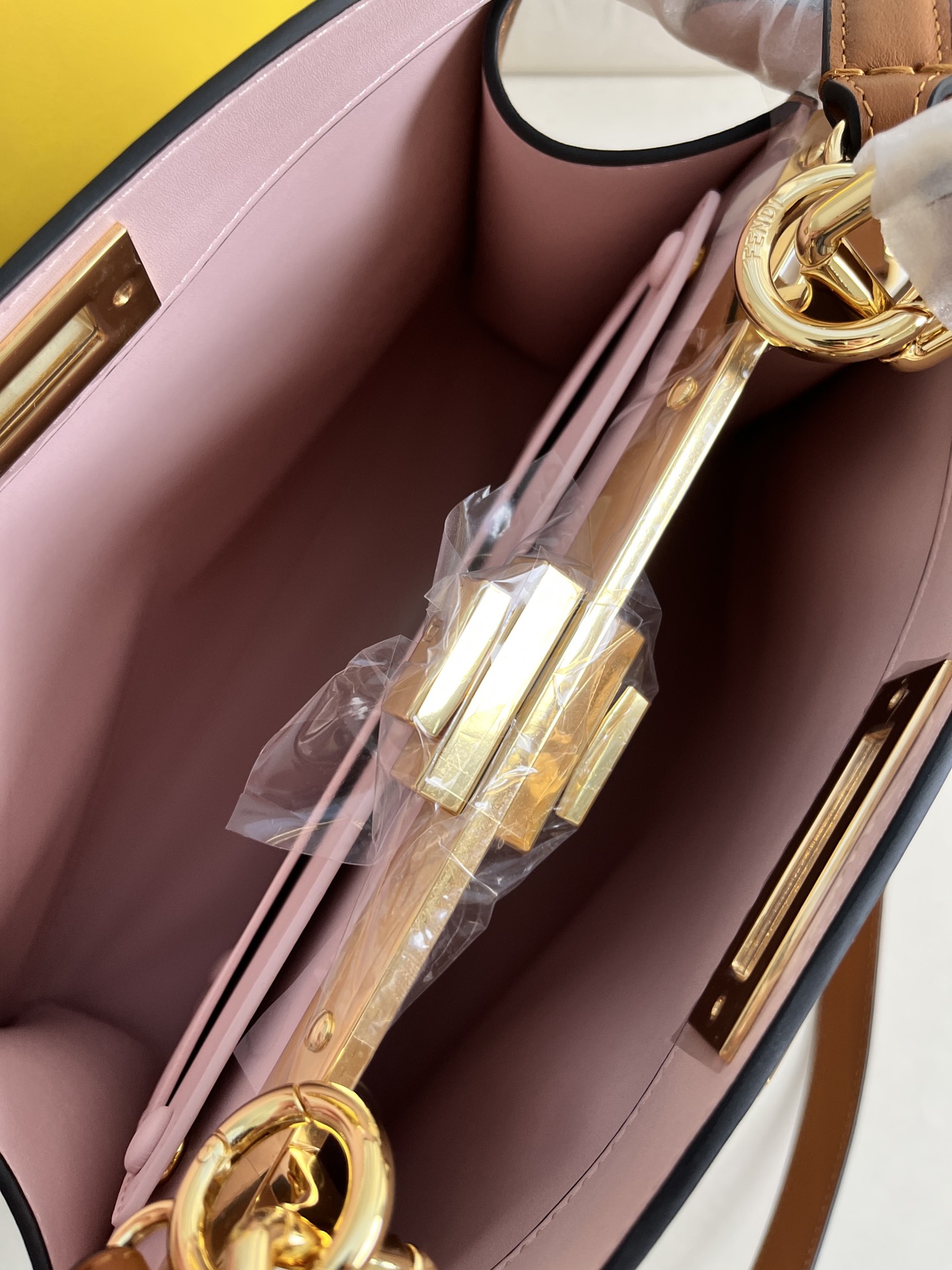 Fendi Peekaboo ISeeU Medium Brown Leather Top Handle Satchel Bag 7 i1684150401 4139 6
