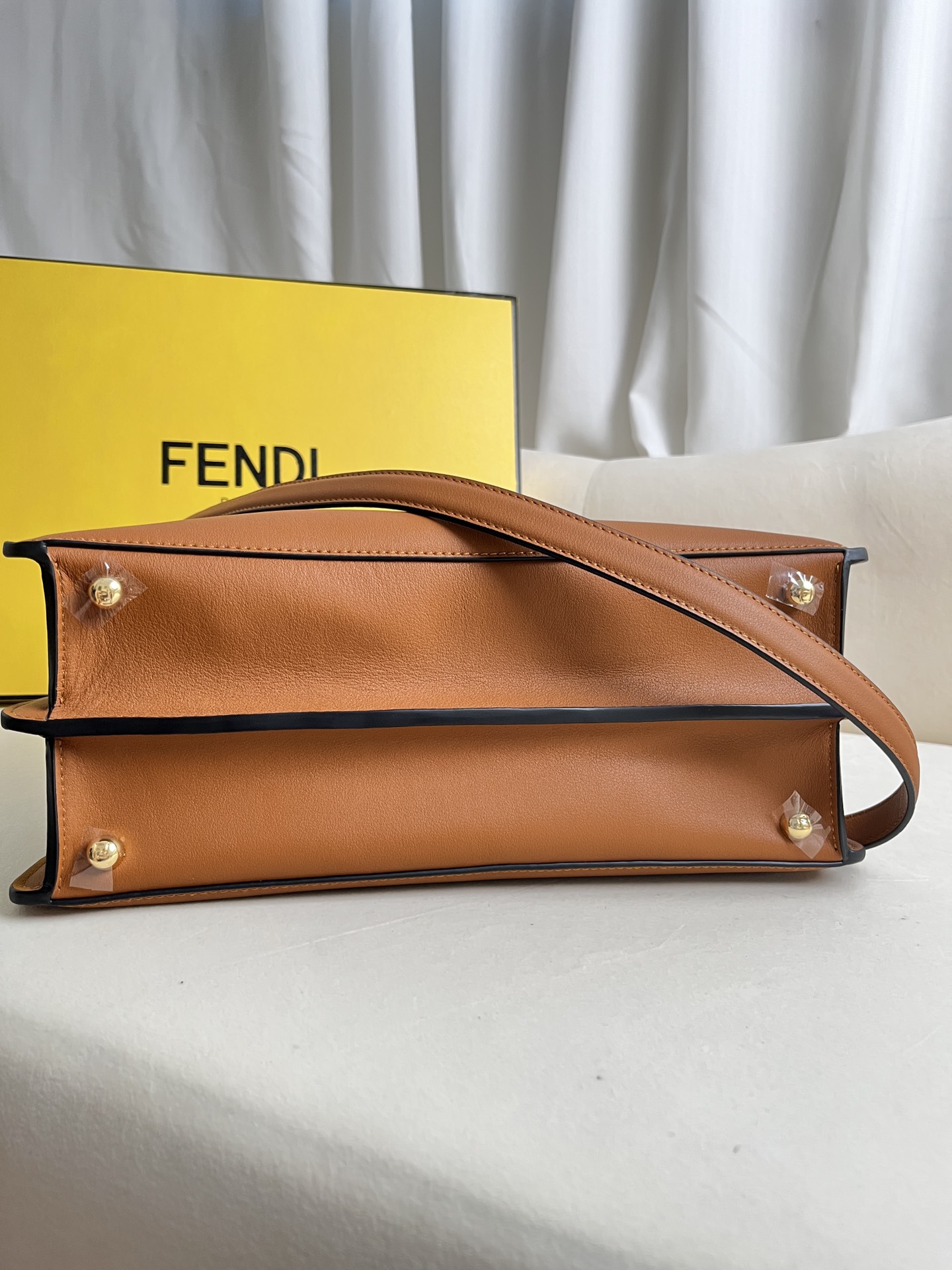Fendi Peekaboo ISeeU Medium Brown Leather Top Handle Satchel Bag 9 i1684150401 7373 8