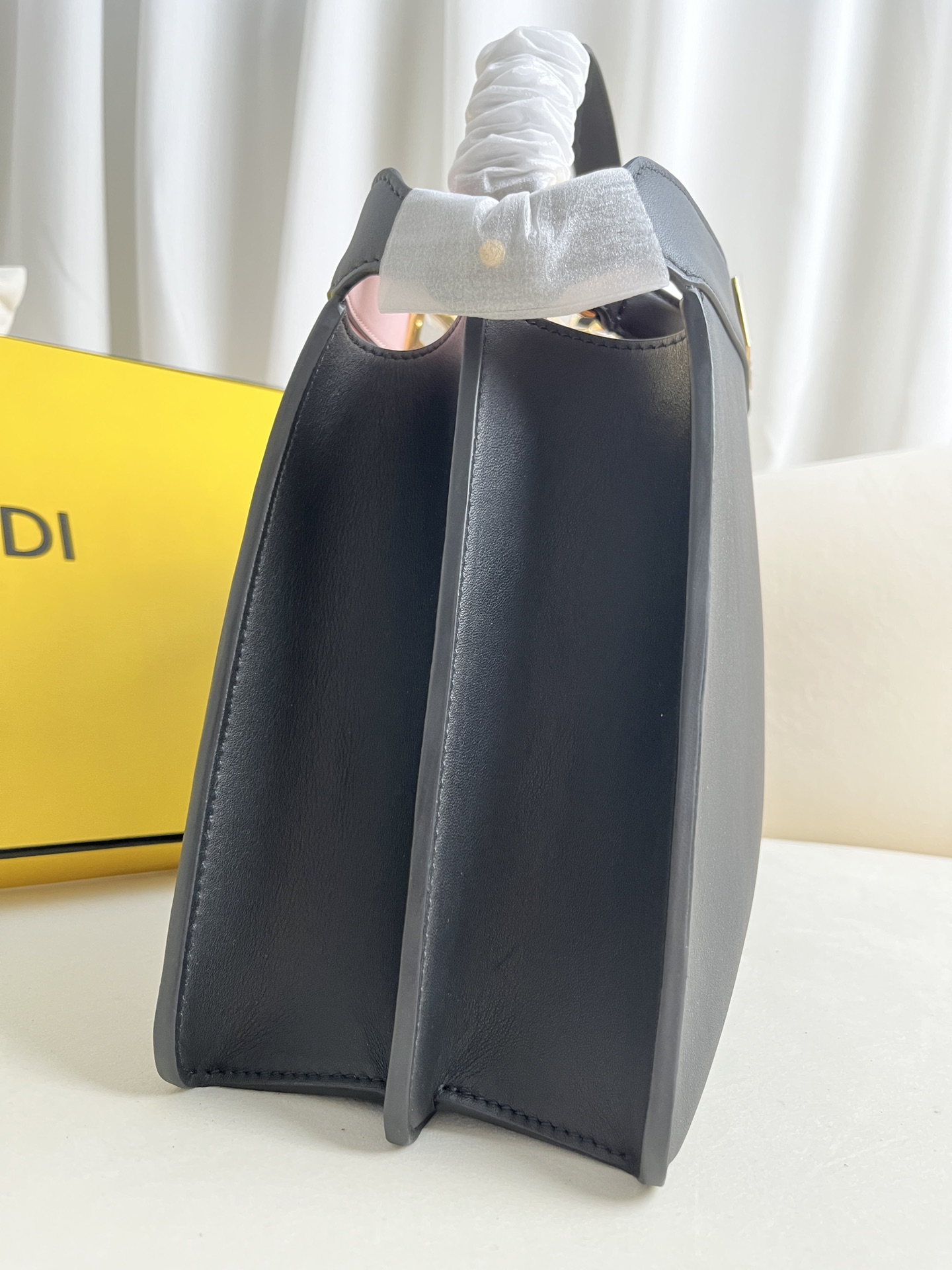 Fendi Peekaboo ISeeU Medium Black Leather Handbag with Iconic Twist Lock 9 i1684150445 4151 7