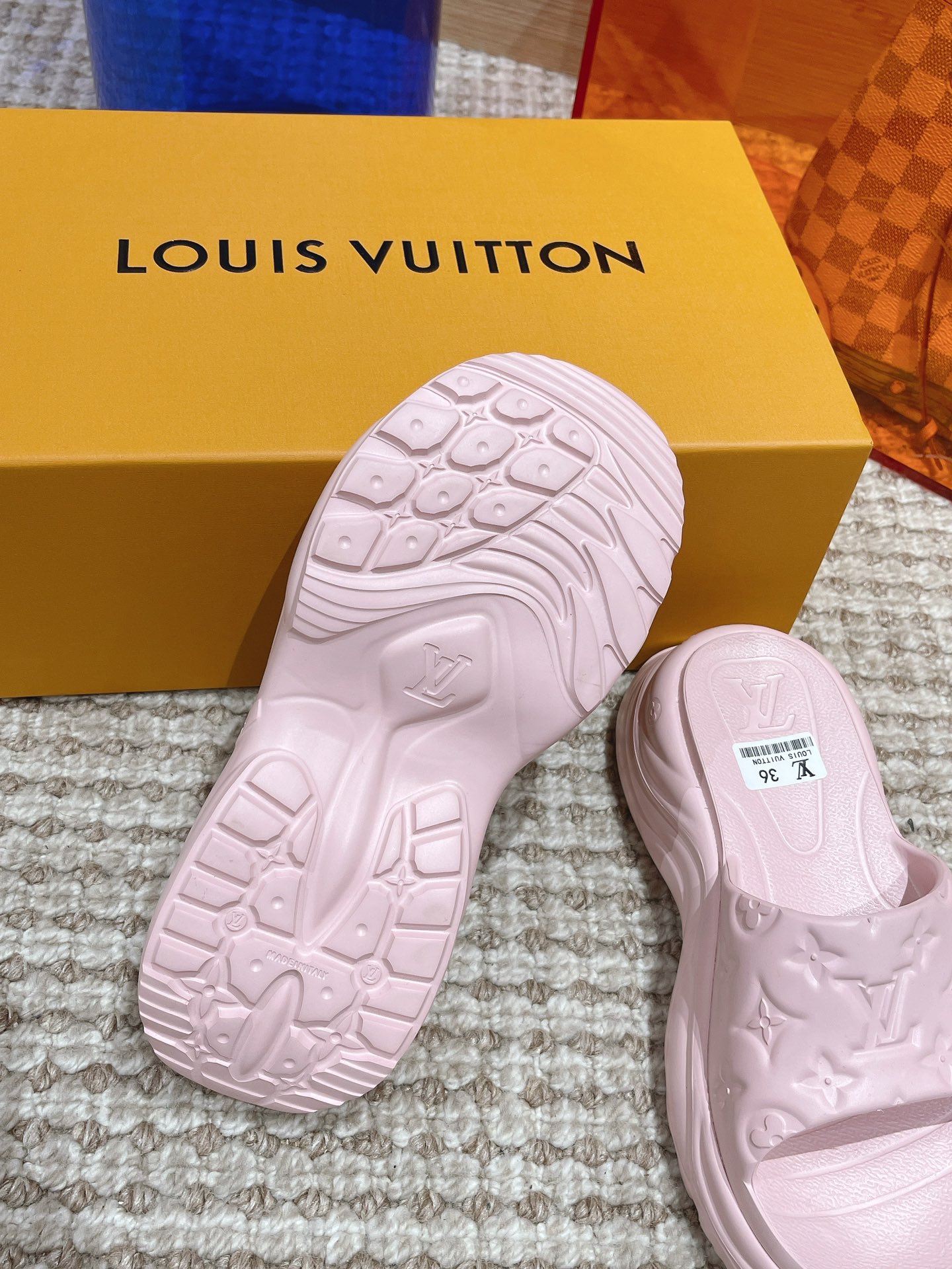 Louis Vuitton LV 2023夏季新款 Monogram浮雕厚底拖鞋
