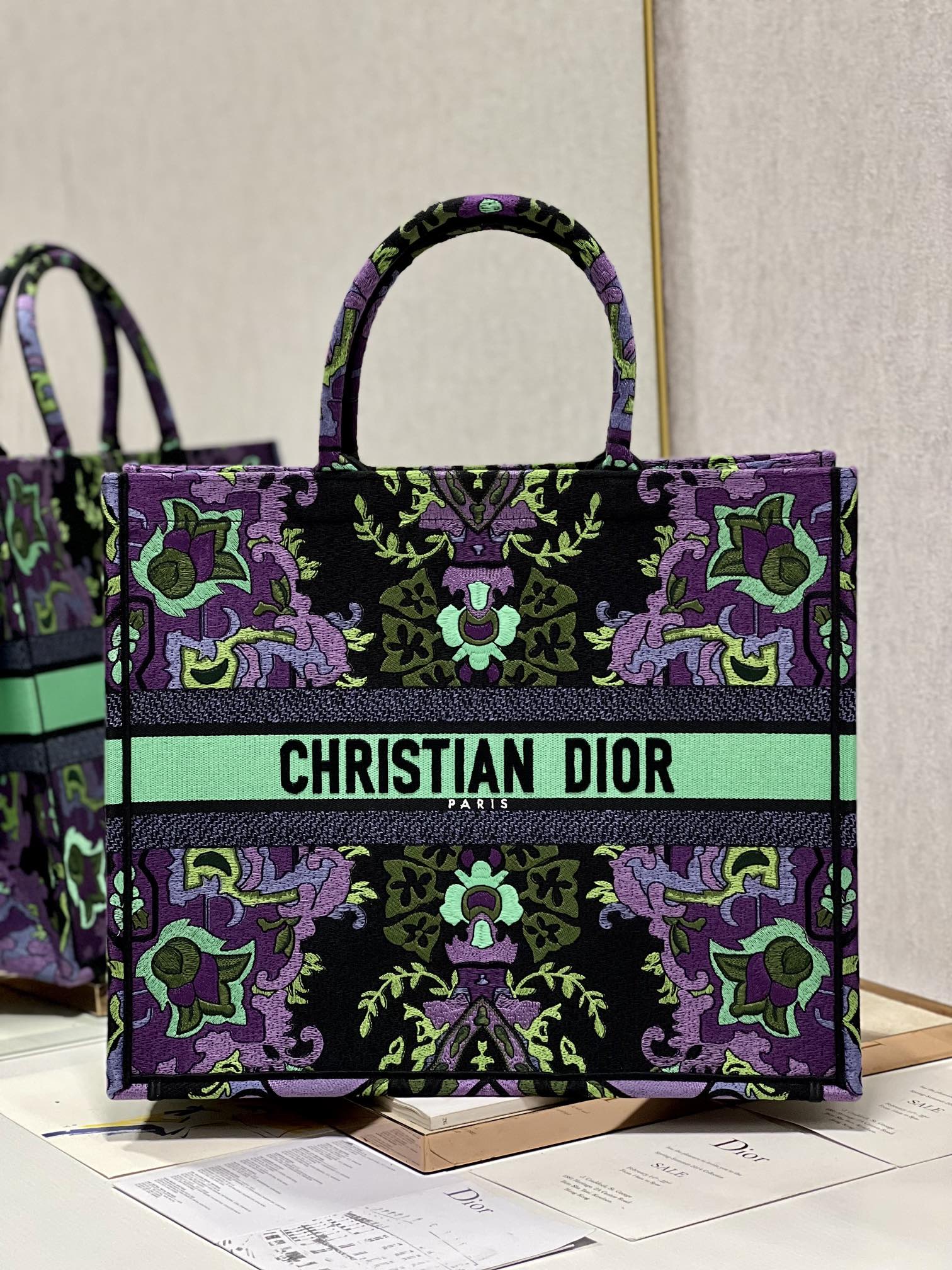 Dior Book Tote Handbags Tote Bags Wholesale Replica
 Purple Embroidery Fashion