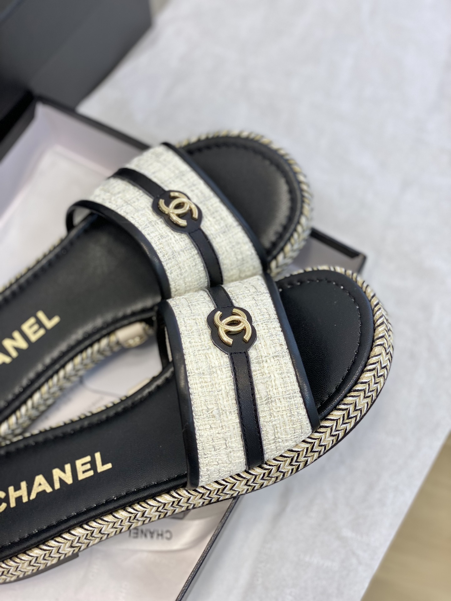 Chanel23新款中古拖鞋！精致的