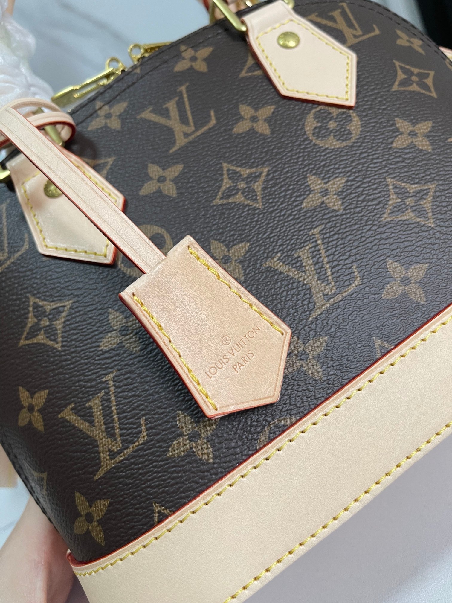 顶级原单独家实拍M53152老花N41221啡格路易威登标志性手袋中设计结构最为挺括的一款其原型是由加斯