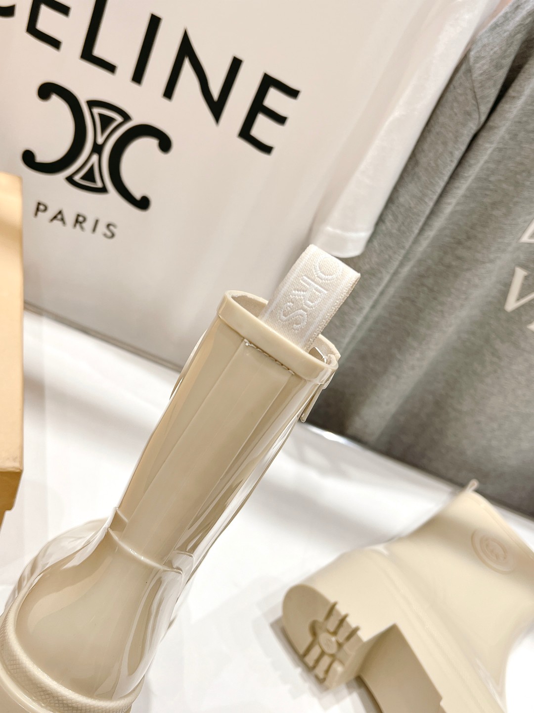 Latest Summer Rain Shoes: Michael KORS MK2023 Offer at $550, Comfortable and Stylish. - 图片 8