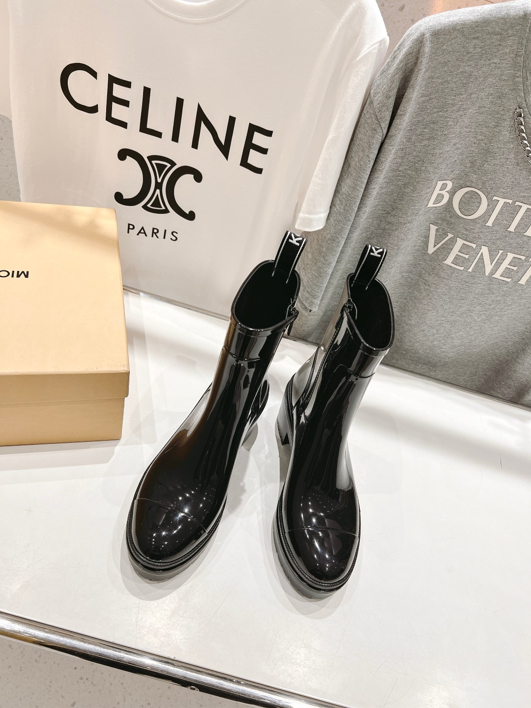 Latest Michael KORS MK2023 Rain Shoes Offer: $550, Zirconium Fabric, Comfortable and Stylish.