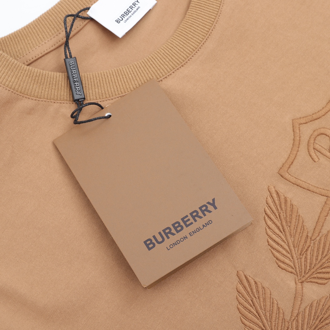 160 Burberry/巴宝莉 橡木叶徽章刺绣圆领T恤