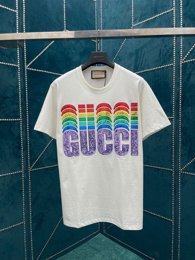 GUCCI古驰家 23春夏新款在《古驰创星说》2023早春系列