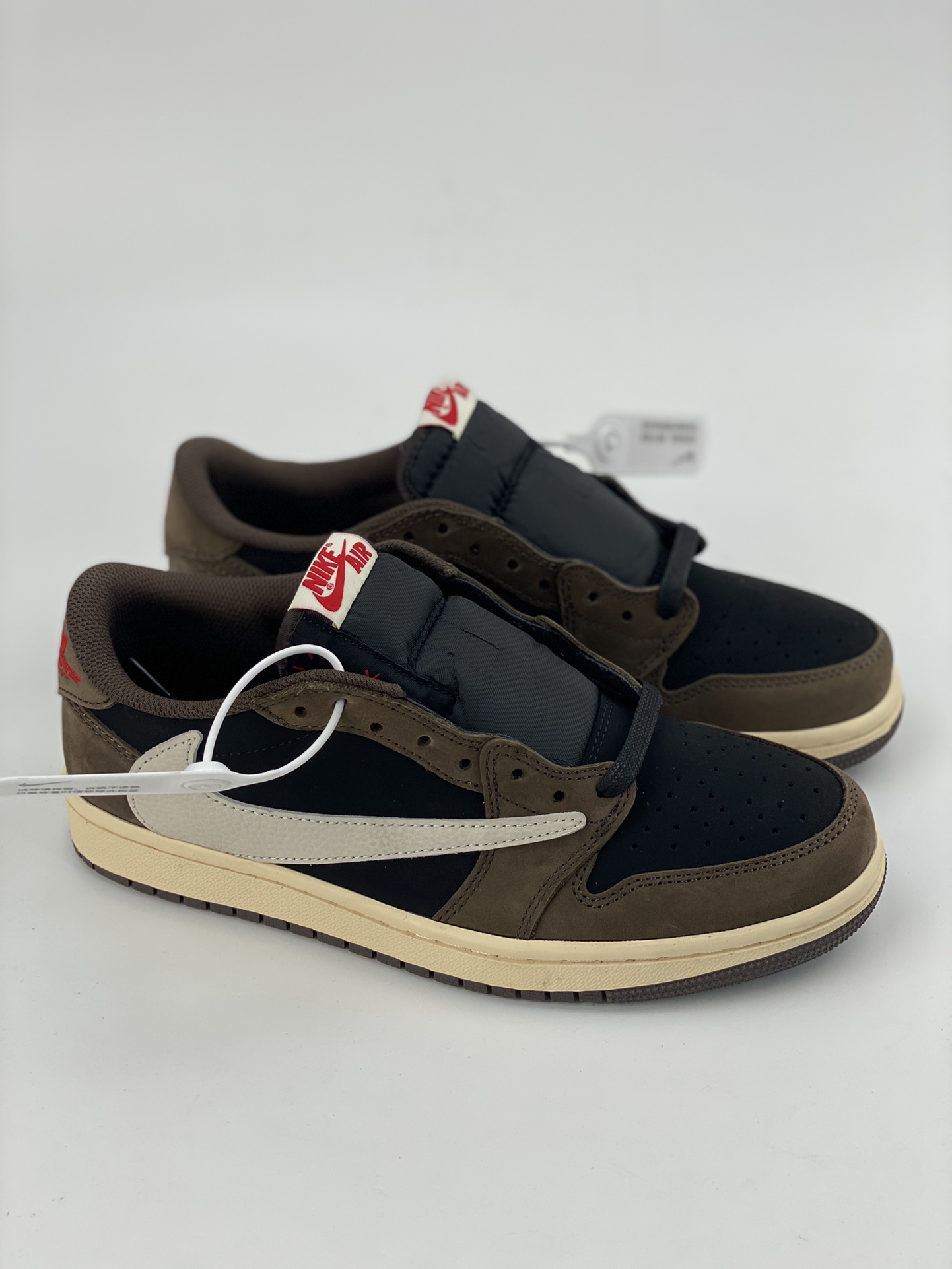 260 Travis Scott x Fragment x Air Jordan AJ1 Low OG SP 三方联名倒勾低帮