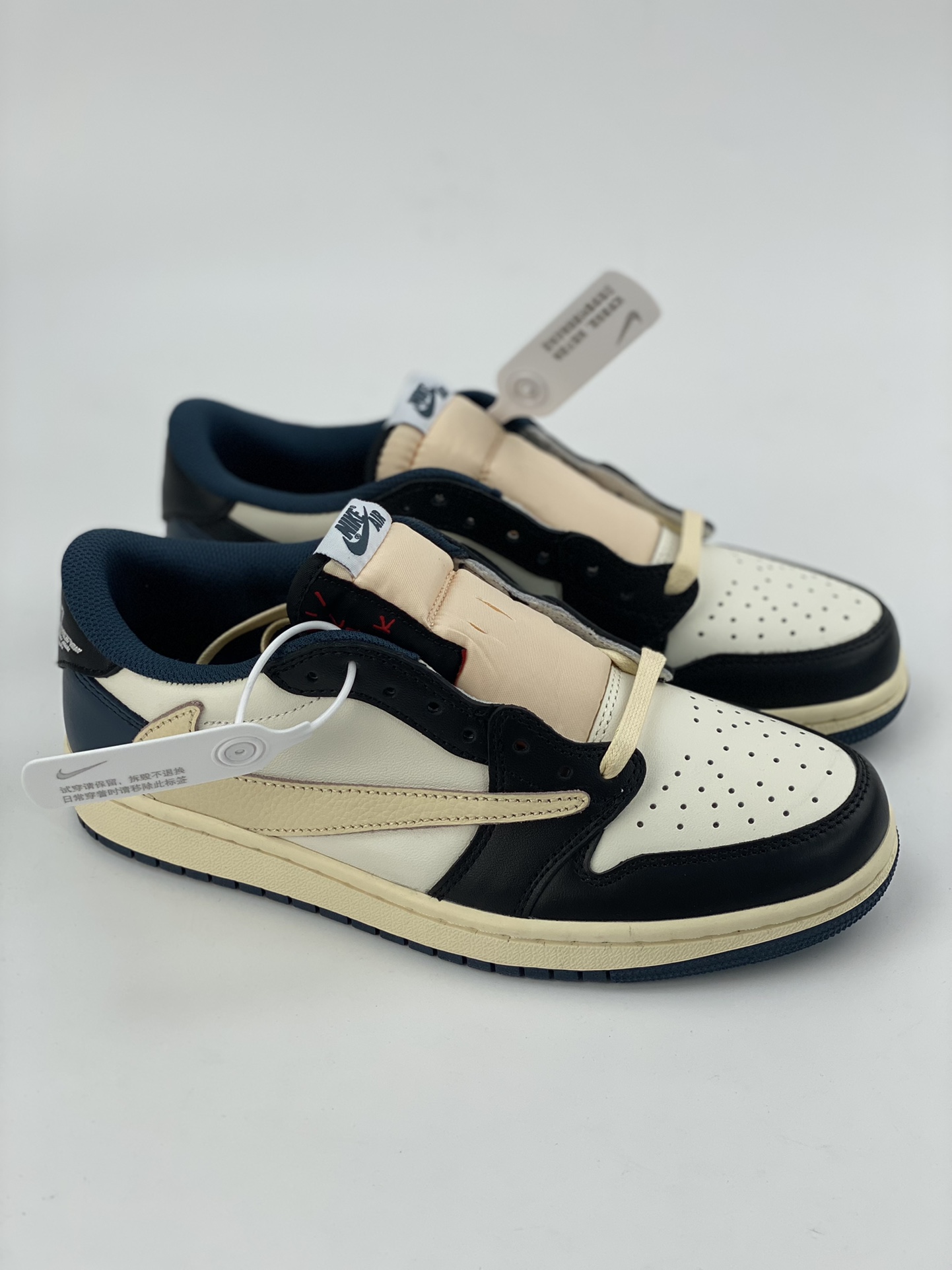 260 Travis Scott x Fragment x Air Jordan AJ1 Low OG SP 三方联名倒勾低帮