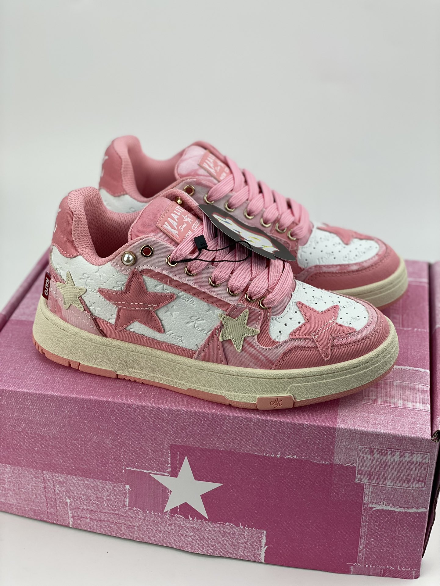 Kaalixto popular Chinese fashion item star shoes