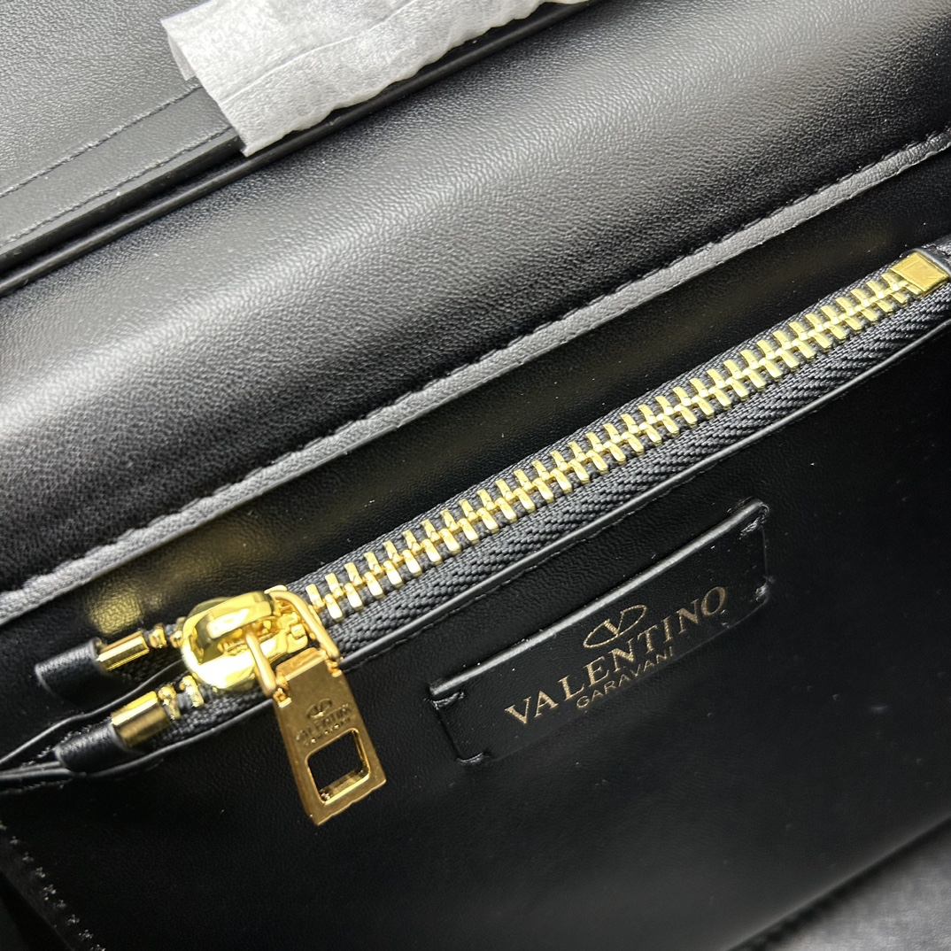 560 Valentino 2023年春夏托特包系列托特包