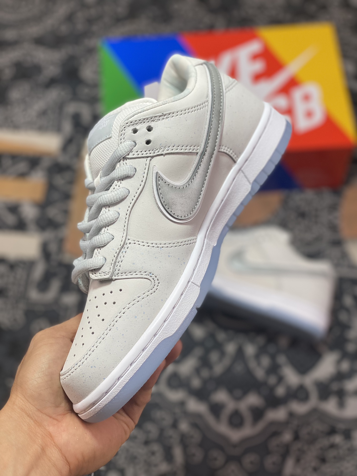 White lobster dunk FD8776-100