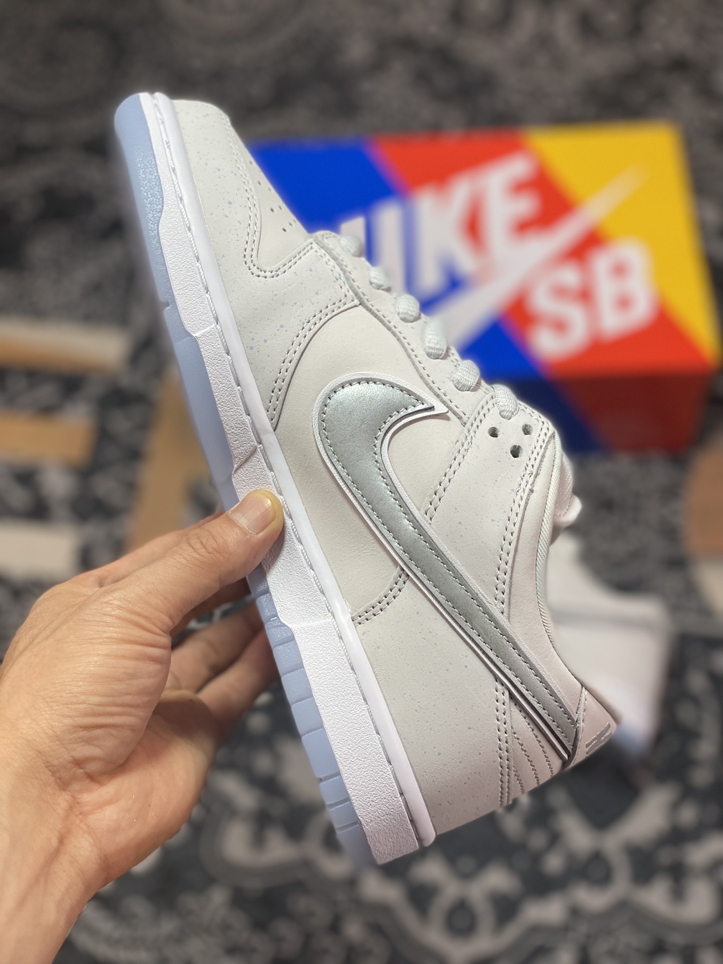 White lobster dunk FD8776-100