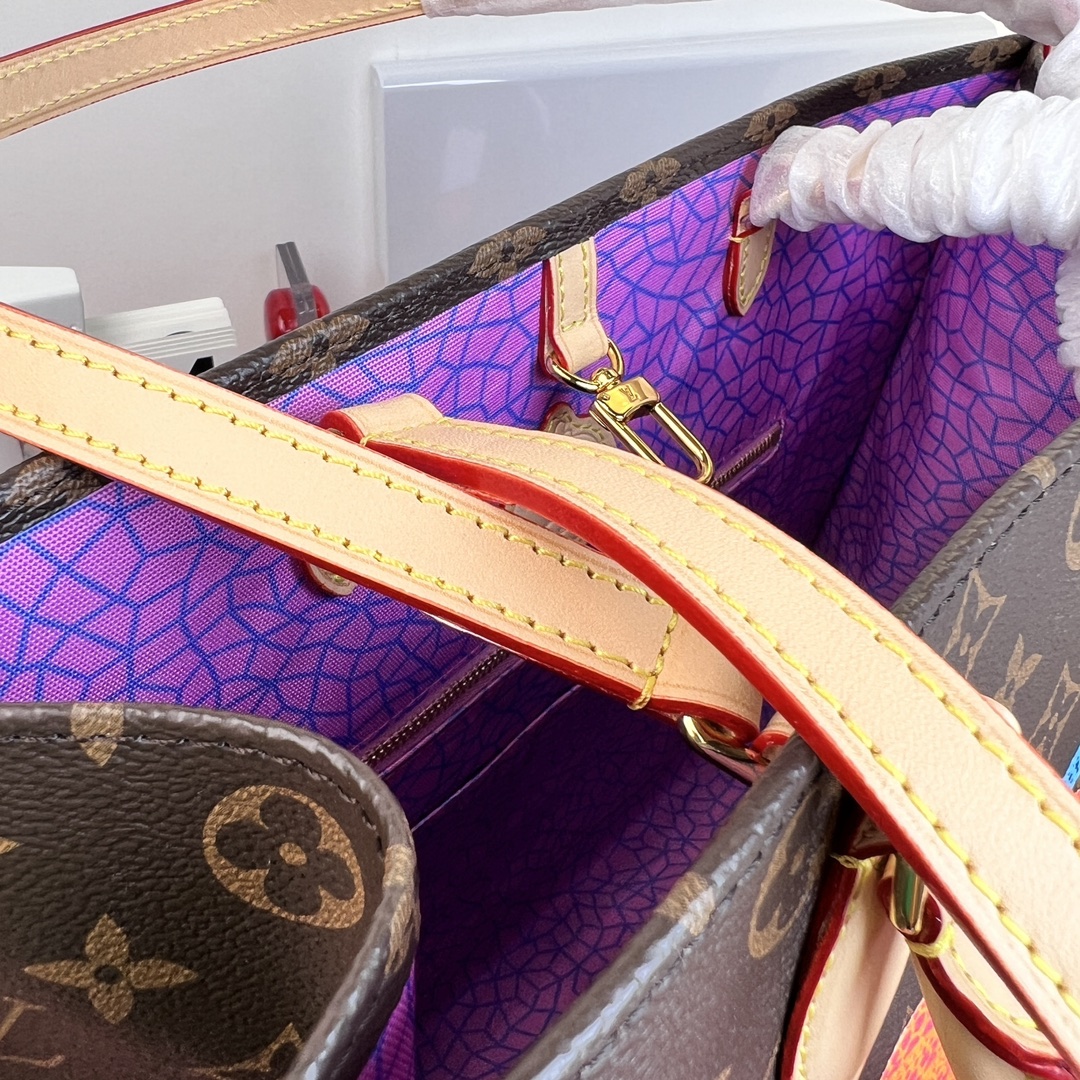 🌼 m46466尺寸:35×27×14cmLV海外渠道资源特供❗️L.V ✖️YK ONTHEGO 中号