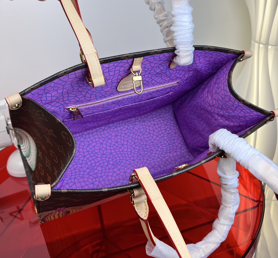 🌼 m46466尺寸:35×27×14cmLV海外渠道资源特供❗️L.V ✖️YK ONTHEGO 中号