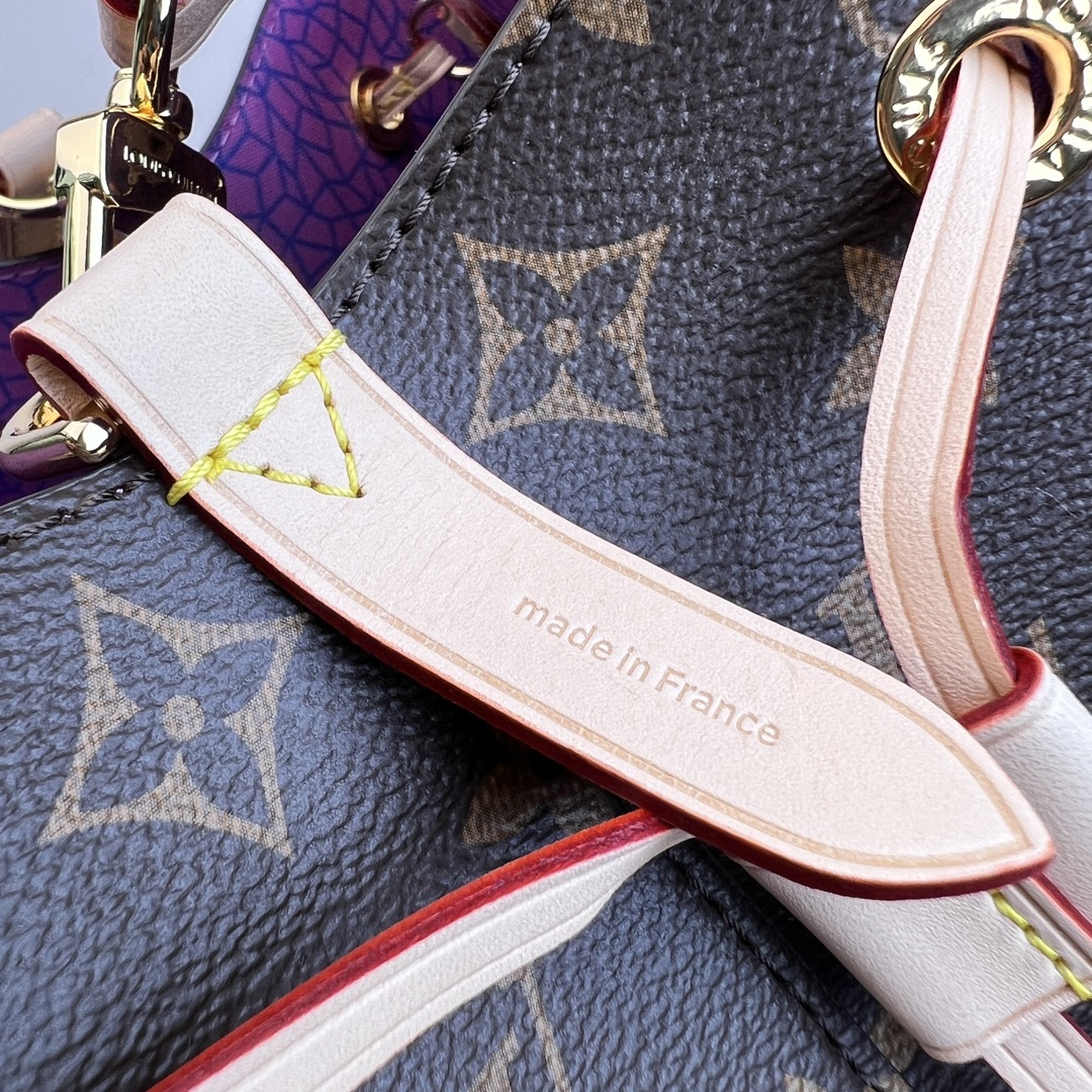 🌼 m46467尺寸:26×26×17.5cmLV海外渠道资源特供❗️LV✖️YK NEONOE 中号手