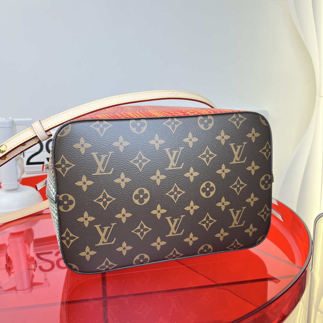 🌼 m46467尺寸:26×26×17.5cmLV海外渠道资源特供❗️LV✖️YK NEONOE 中号手