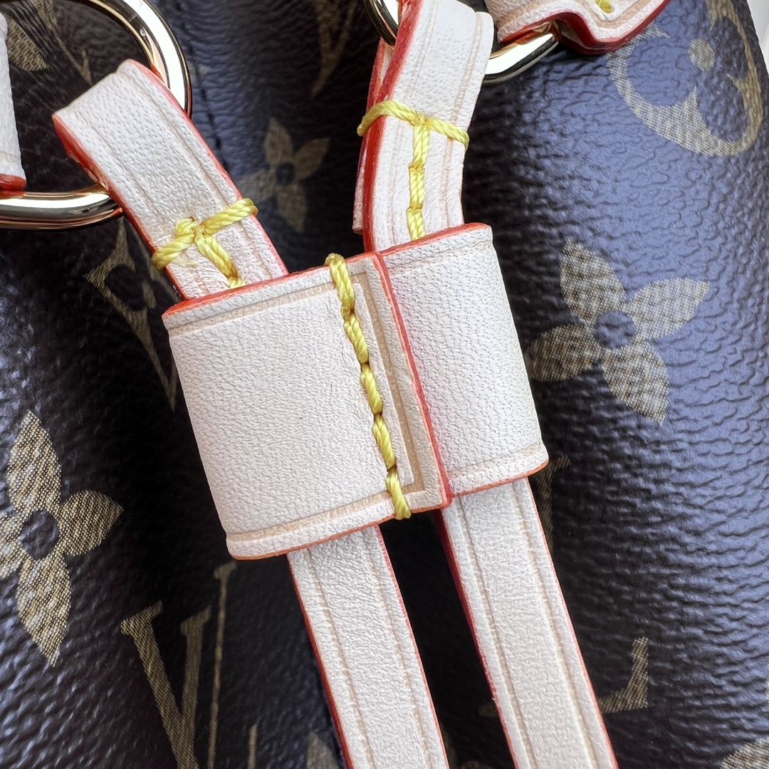 🌼 m46468尺寸:31×28×14cmLV海外渠道资源特供❗️LV✖️YK NEVERFULL 中号