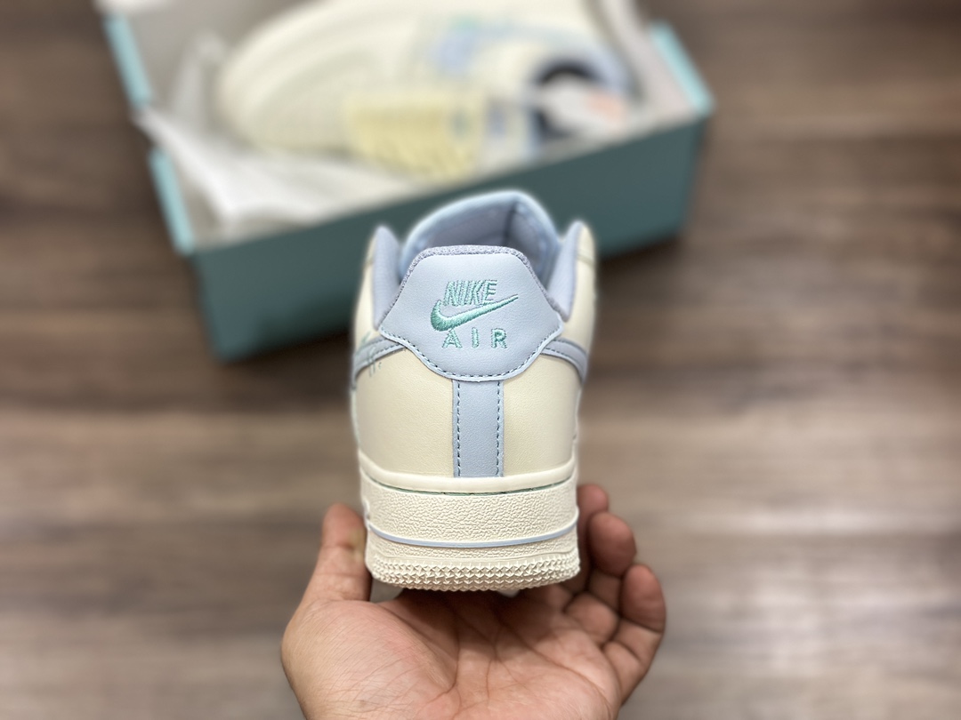 240 Nike Air Force 1 LOW 空军一号低帮运动鞋 FJ7740-015