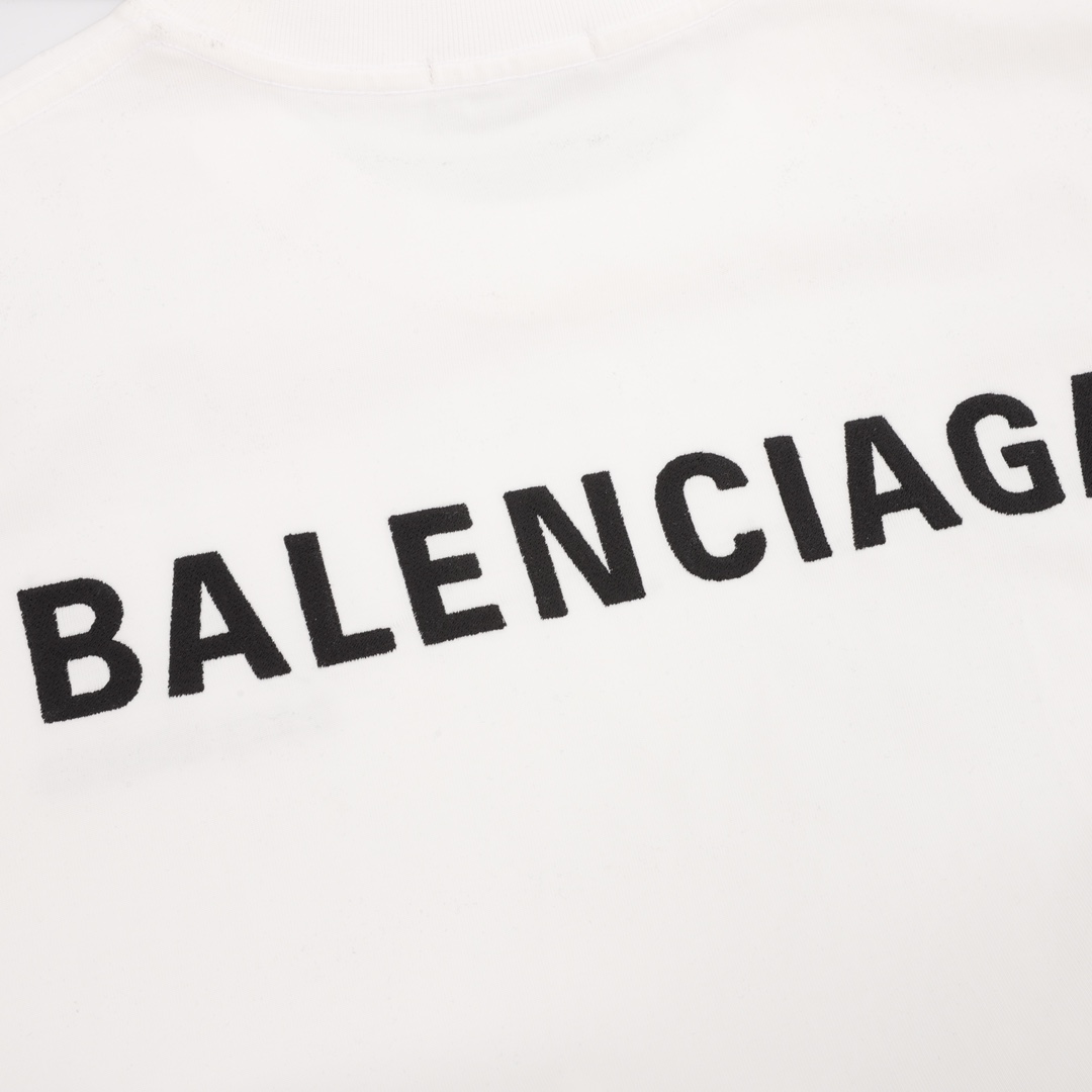 180 Balenciaga /巴黎世家 23ss 前后立体刺绣logo短袖T恤