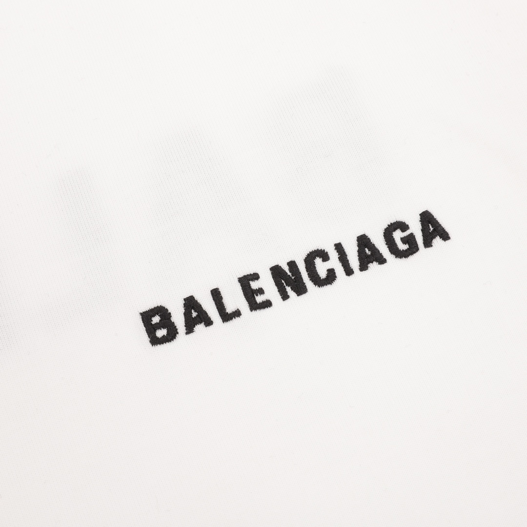 180 Balenciaga /巴黎世家 23ss 前后立体刺绣logo短袖T恤