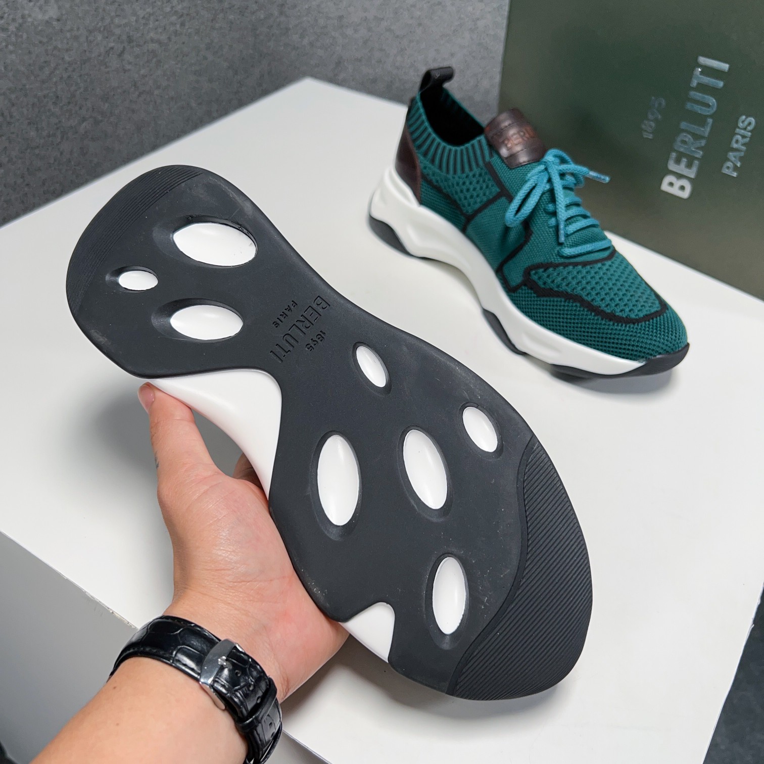 Spring/Summer nueva colección, la única versión en el mercado de los zapatos deportivos para hombre 