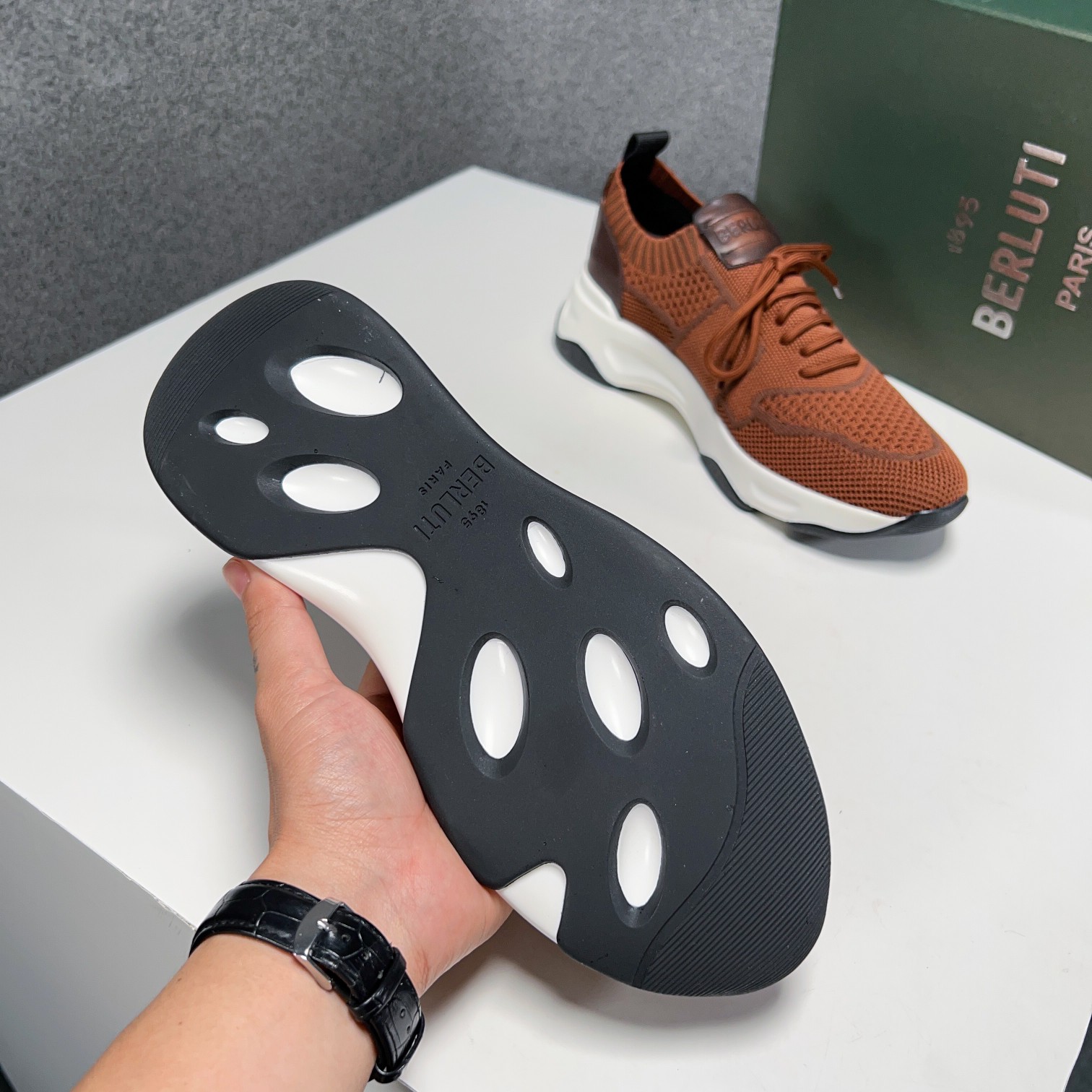 Spring/Summer nueva colección, la única versión en el mercado de los zapatos deportivos para hombre 