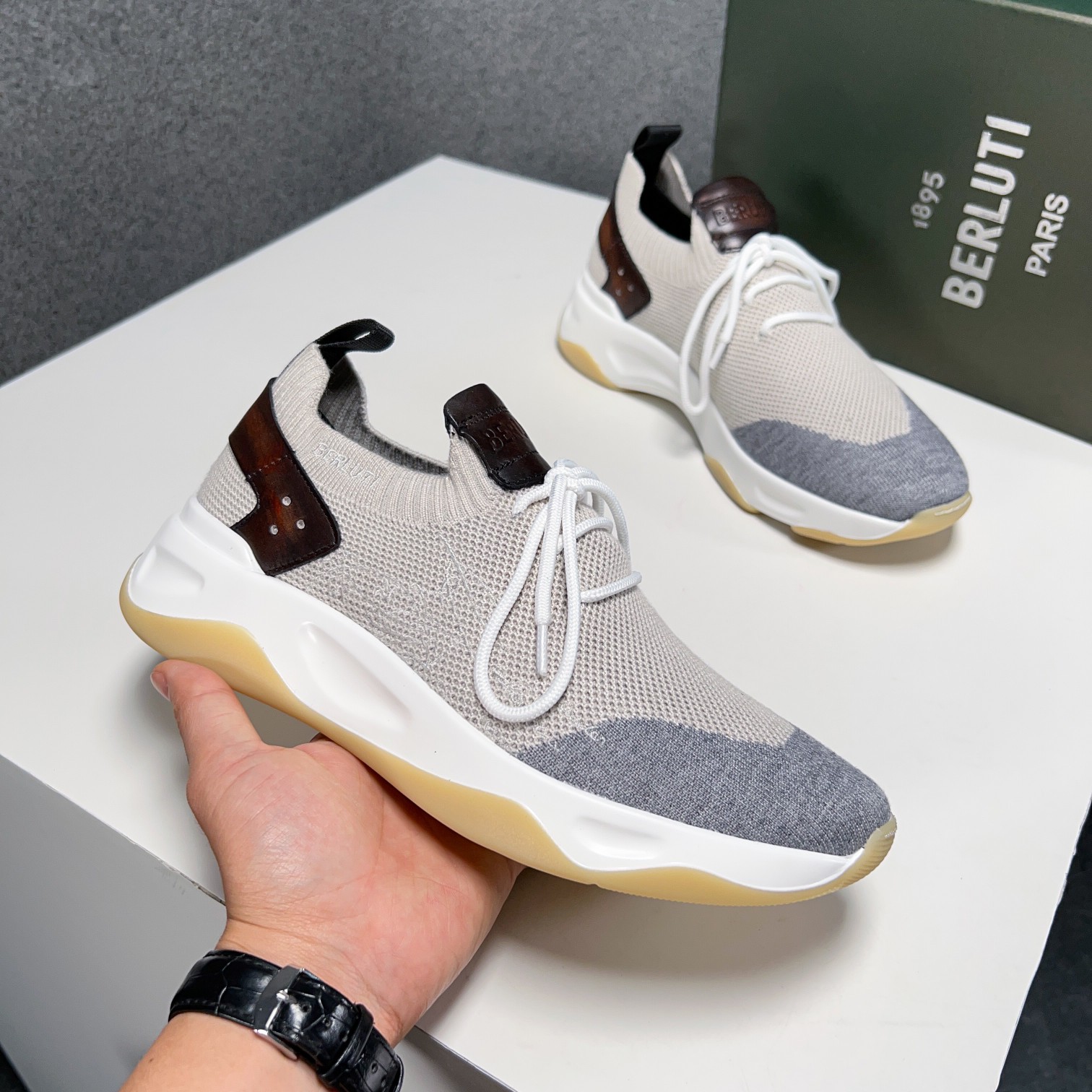 Spring/Summer nueva colección, la única versión en el mercado de los zapatos deportivos para hombre 