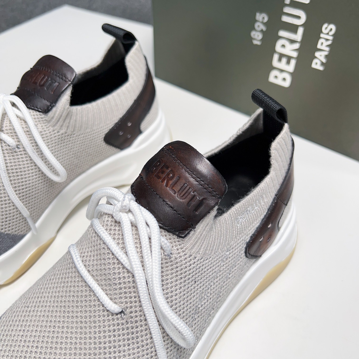 Spring/Summer nueva colección, la única versión en el mercado de los zapatos deportivos para hombre 
