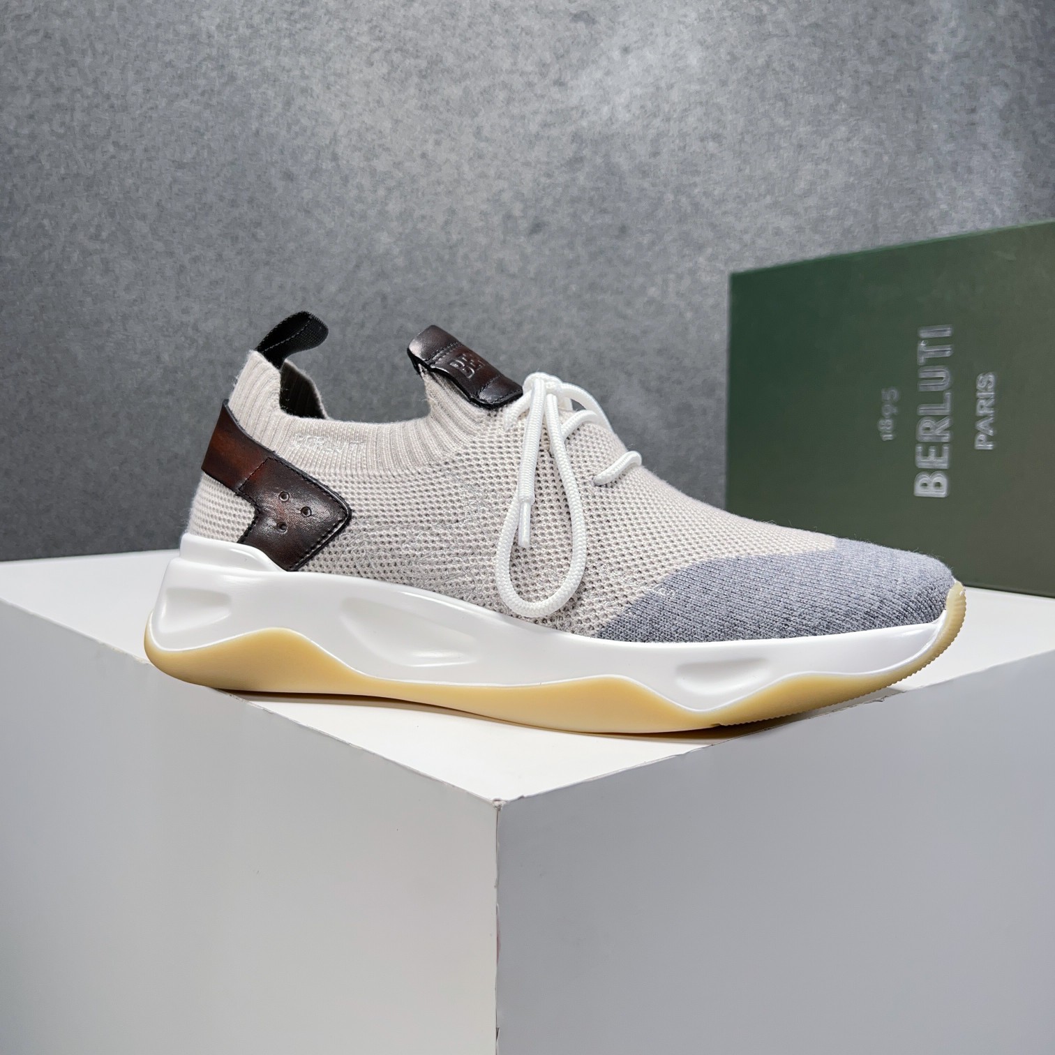 Spring/Summer nueva colección, la única versión en el mercado de los zapatos deportivos para hombre 