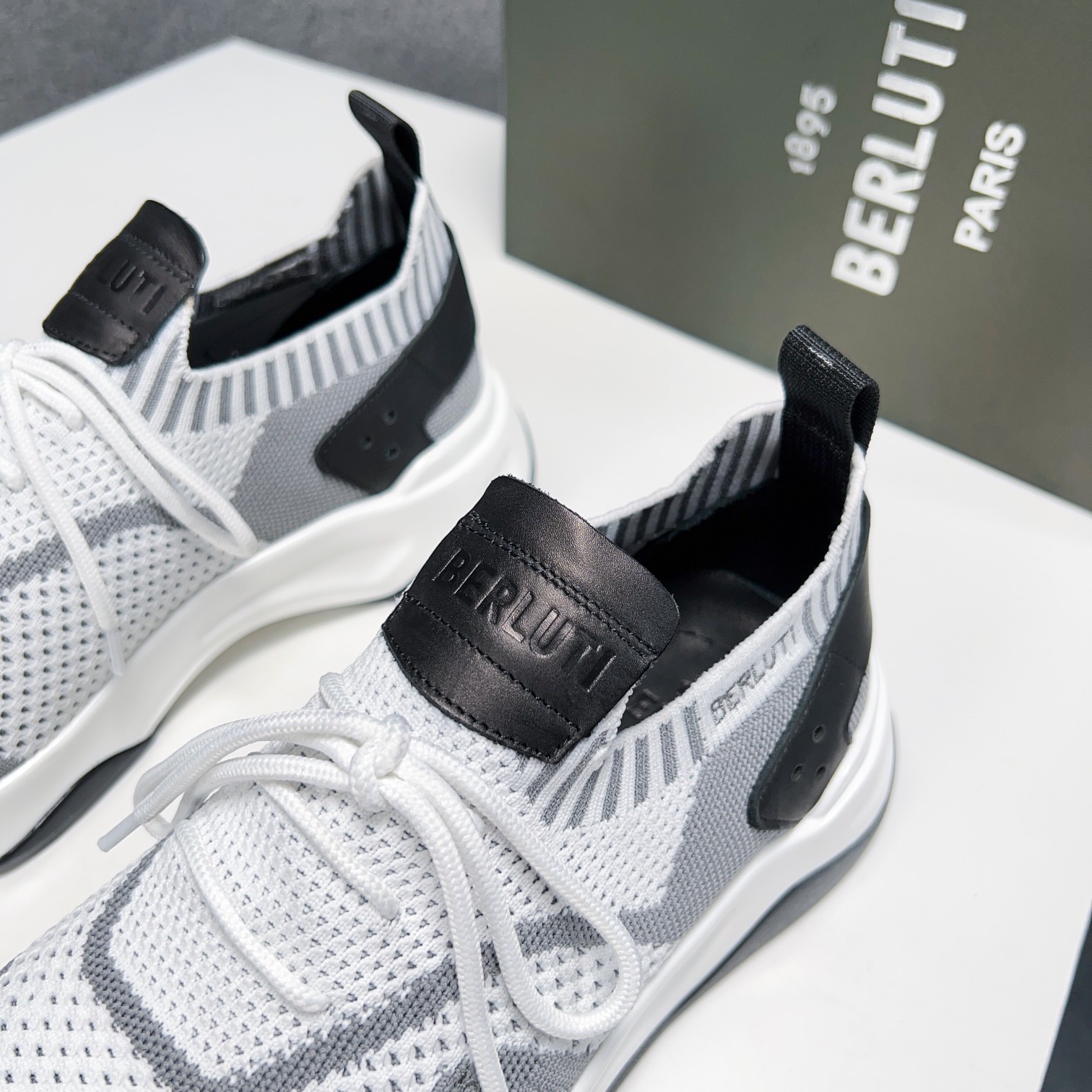 Spring/Summer nueva colección, la única versión en el mercado de los zapatos deportivos para hombre 