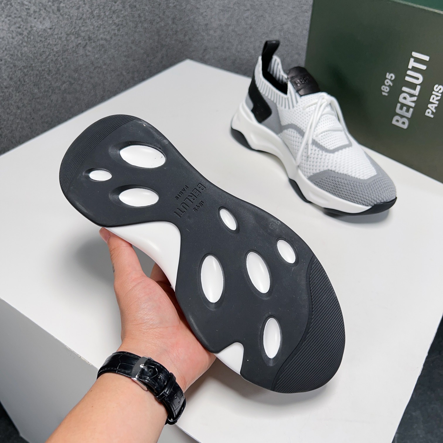Spring/Summer nueva colección, la única versión en el mercado de los zapatos deportivos para hombre 