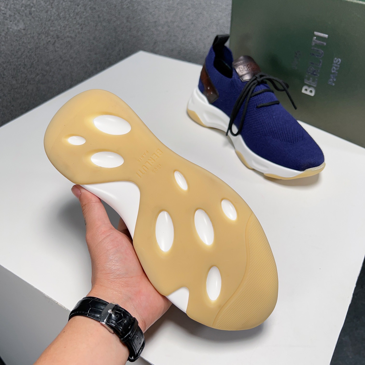 Spring/Summer nueva colección, la única versión en el mercado de los zapatos deportivos para hombre 