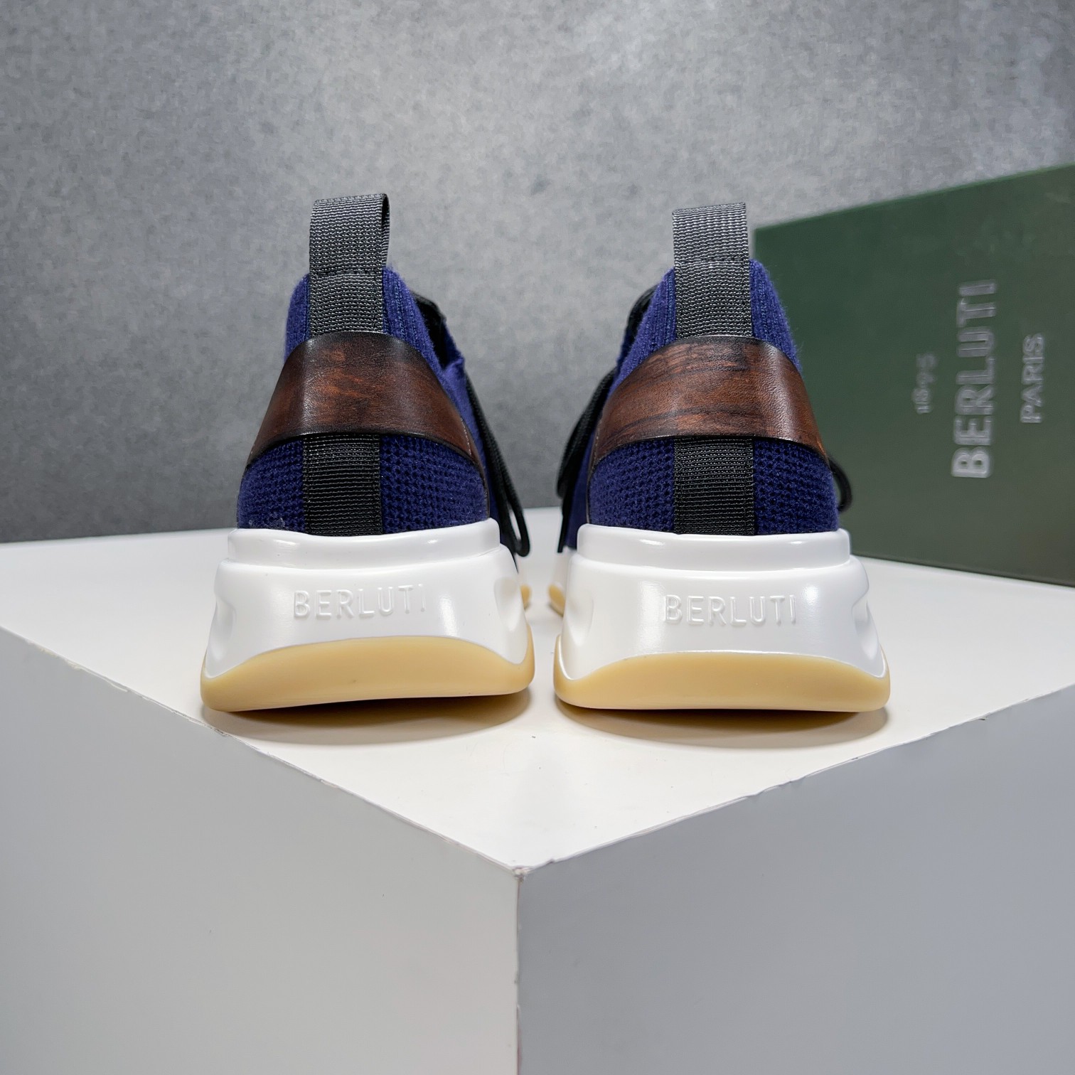 Spring/Summer nueva colección, la única versión en el mercado de los zapatos deportivos para hombre 
