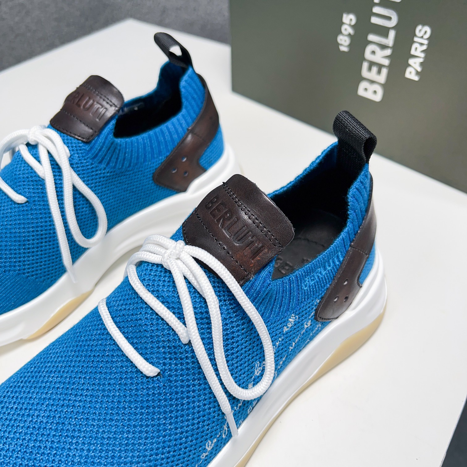 Spring/Summer nueva colección, la única versión en el mercado de los zapatos deportivos para hombre 