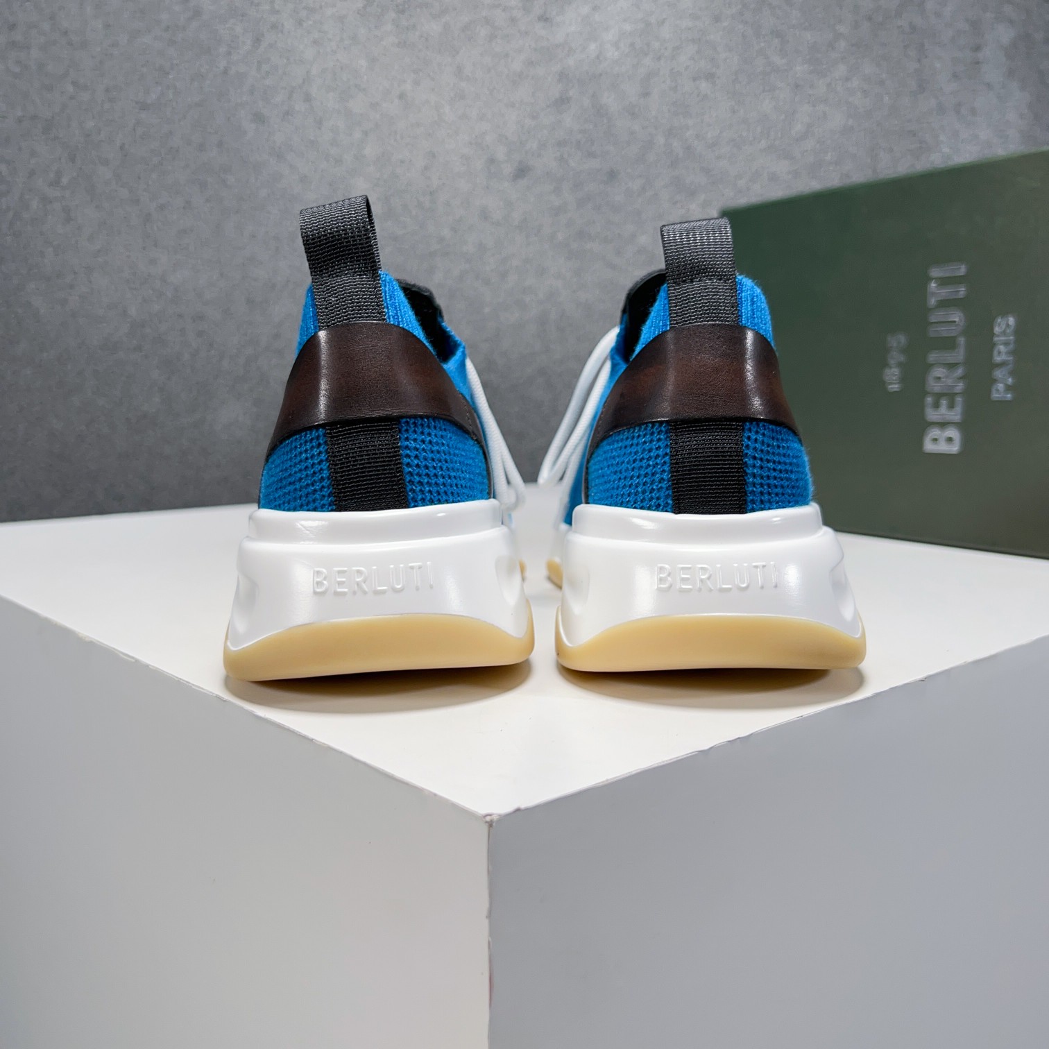Spring/Summer nueva colección, la única versión en el mercado de los zapatos deportivos para hombre 