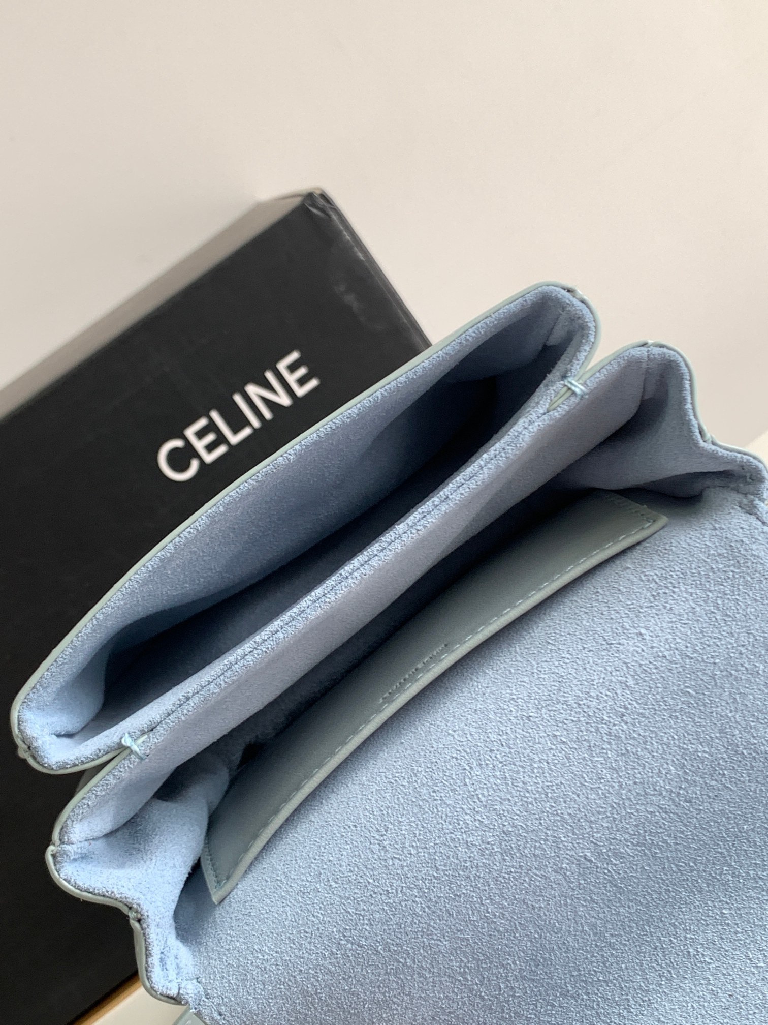 CELIN-E23夏季新品TABOU迷你光滑牛皮革手袋C23夏季你必须要拥有的手袋tabou家族新成员来