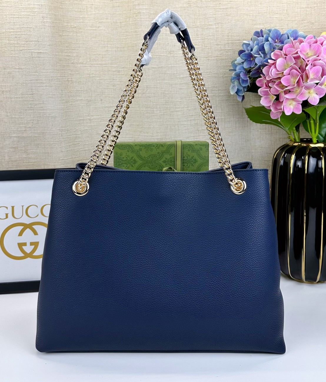 ブランド名 双G互扣浮雕バッグ スタイリッシュなダブルチェーンデザイン