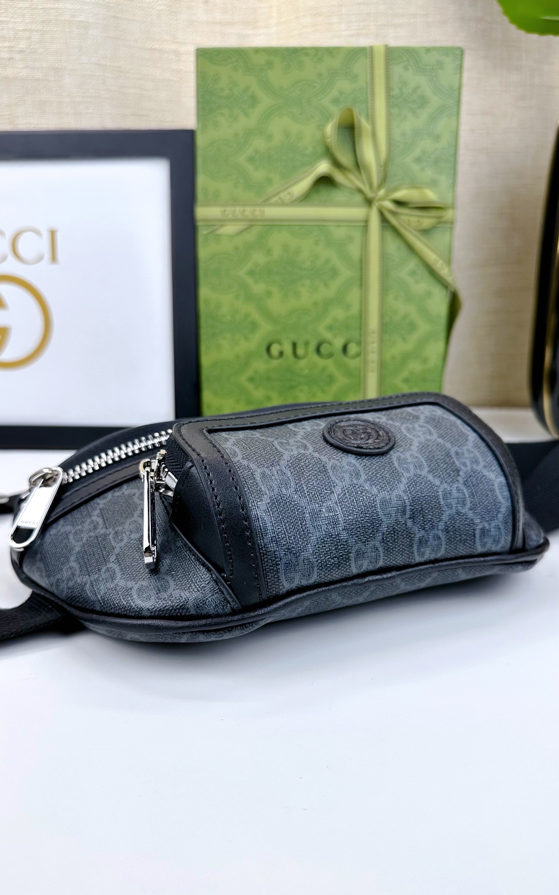 Gucci meo vintage 迷你手袋 - クラシックとモダンの融合