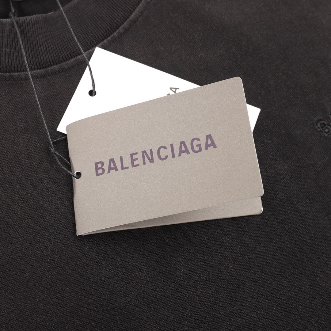 170 Balenciaga/巴黎世家 小字母刺绣圆领短袖