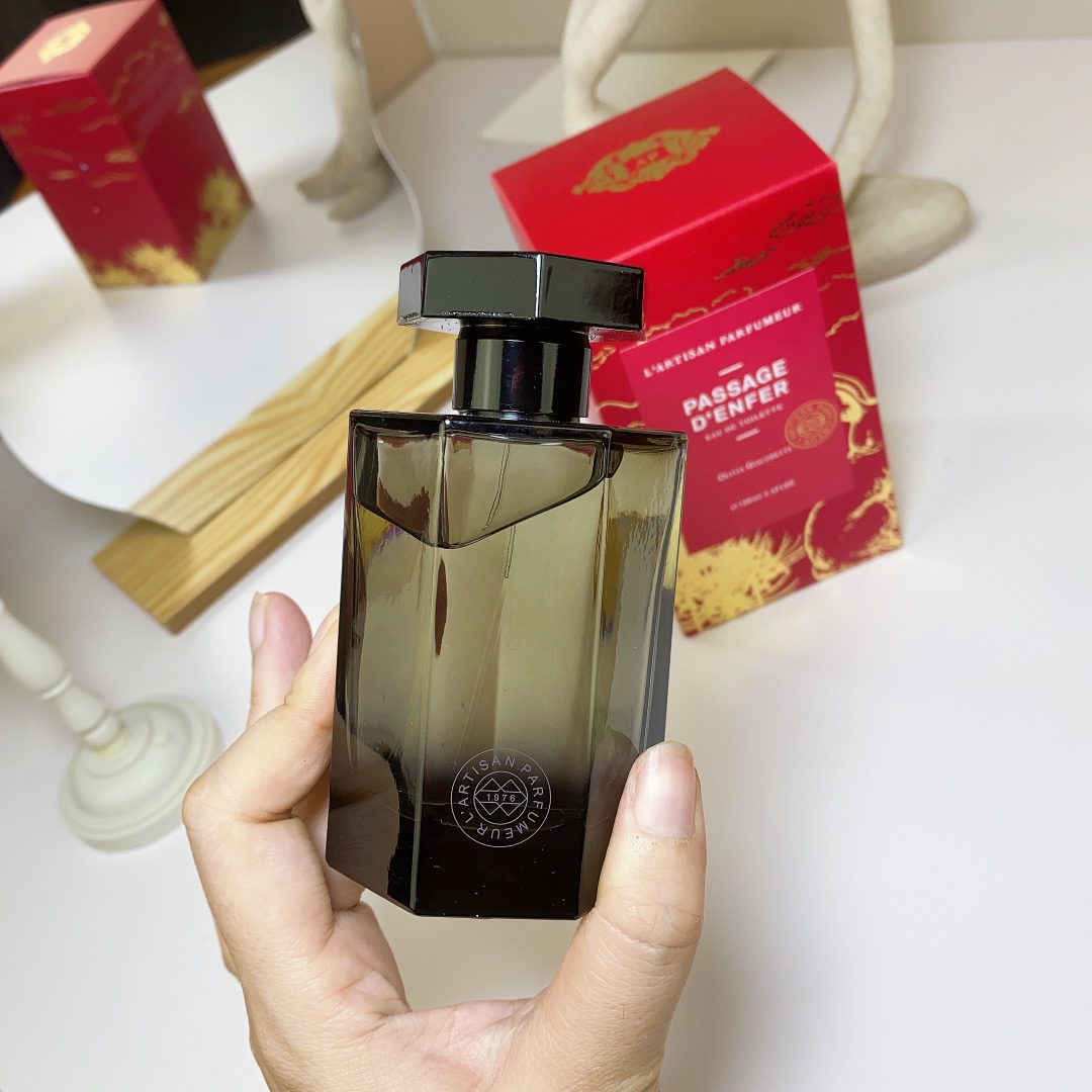L'Artisan Parfumeur Passage D'Enfer Eau De Toilette 100ml - Limited Edition 3 i1684257348 3891 2
