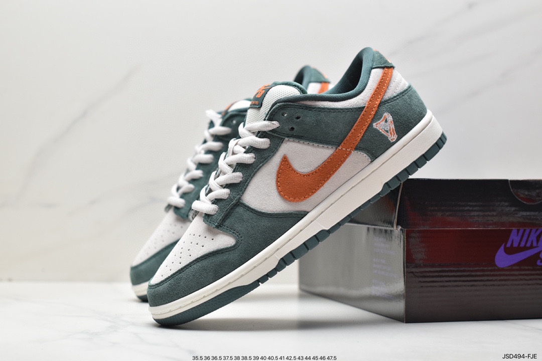 200 耐克Nike SB Dunk Low Pro 复古低帮休闲运动滑板板鞋 DO9457-100