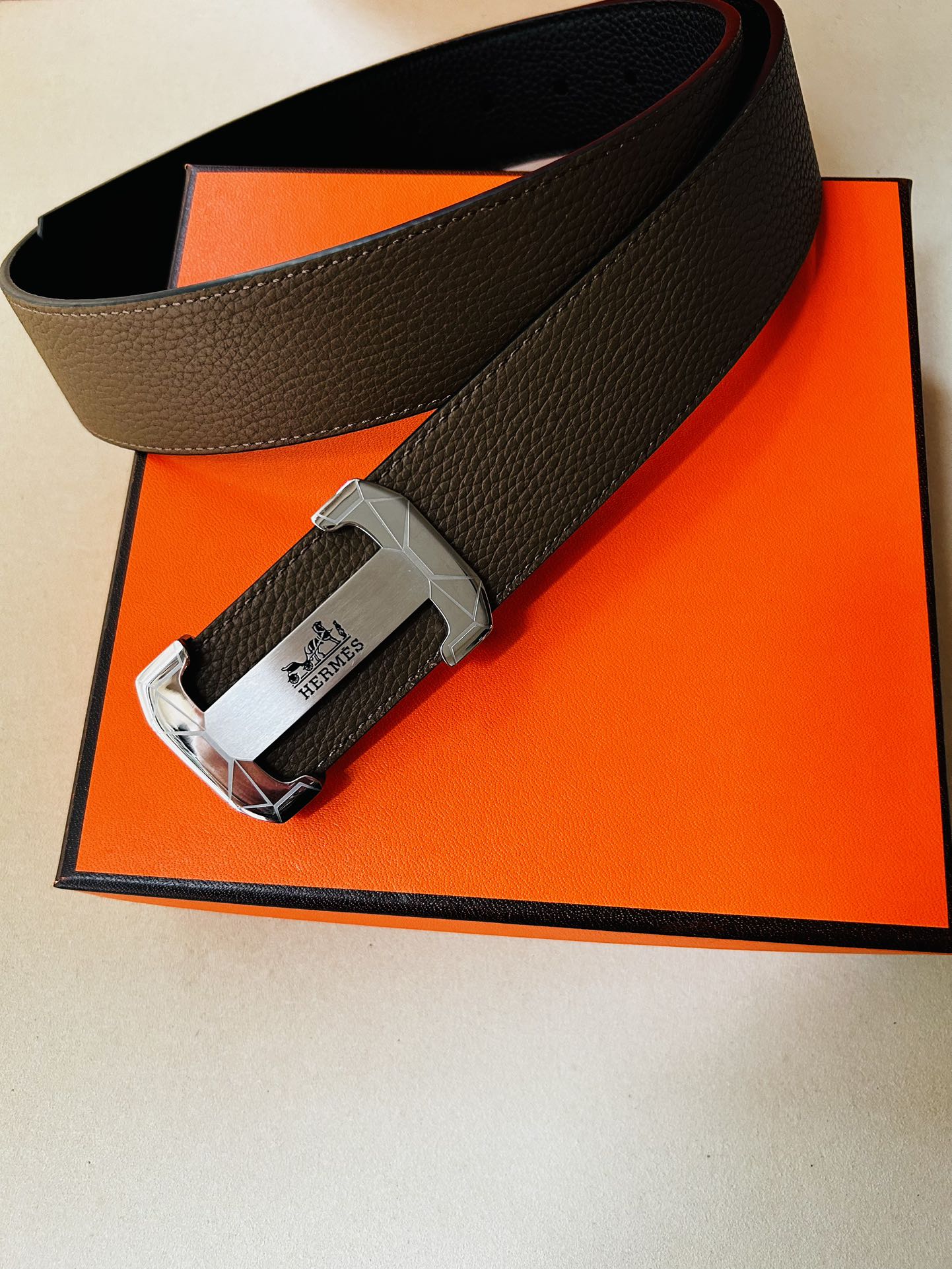 品牌:爱马仕尺寸:带宽40mm正品尺