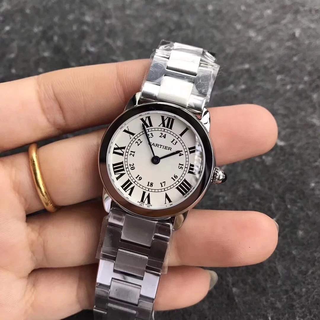 Cartier 卡地亚伦敦SOLO，有30mm和36mm两个尺寸