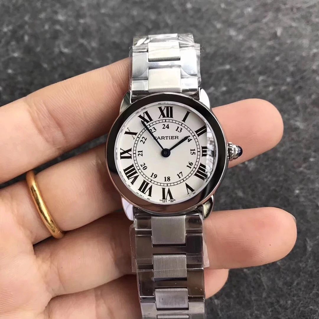 Cartier 卡地亚伦敦SOLO，有30mm和36mm两个尺寸