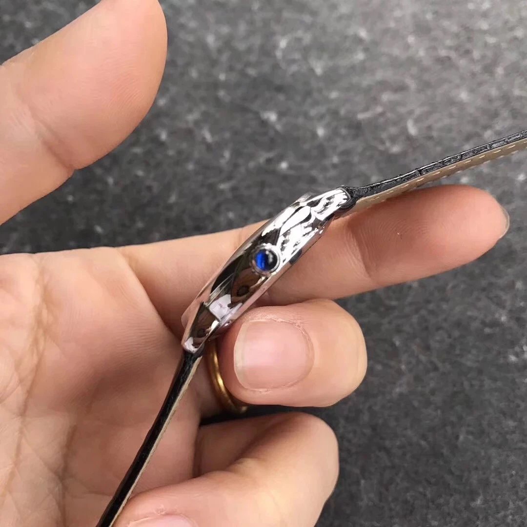 Cartier 卡地亚伦敦SOLO，有30mm和36mm两个尺寸